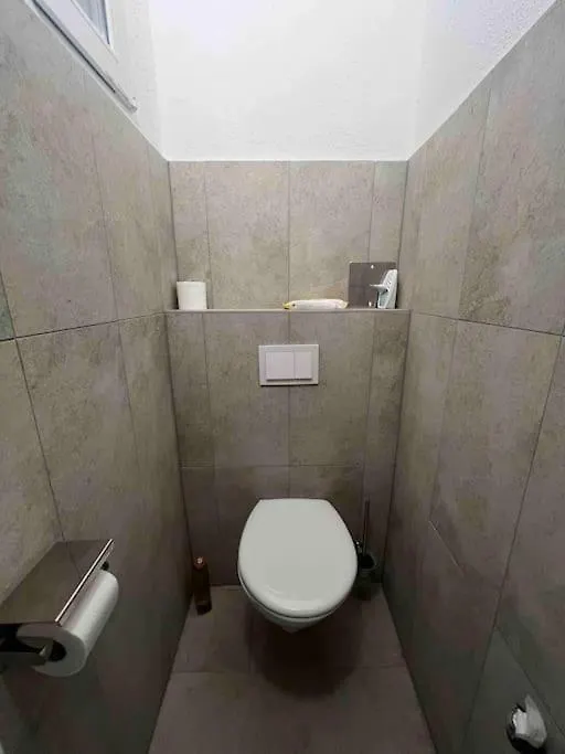 Authentic 2-Bedroom Apartment Viena